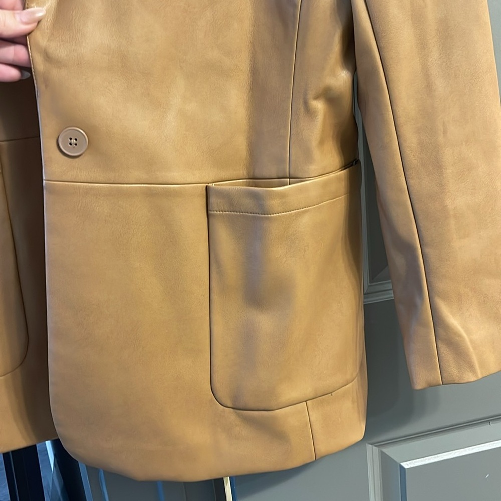 Faux Leather camel Blazer - Picture 3 of 3